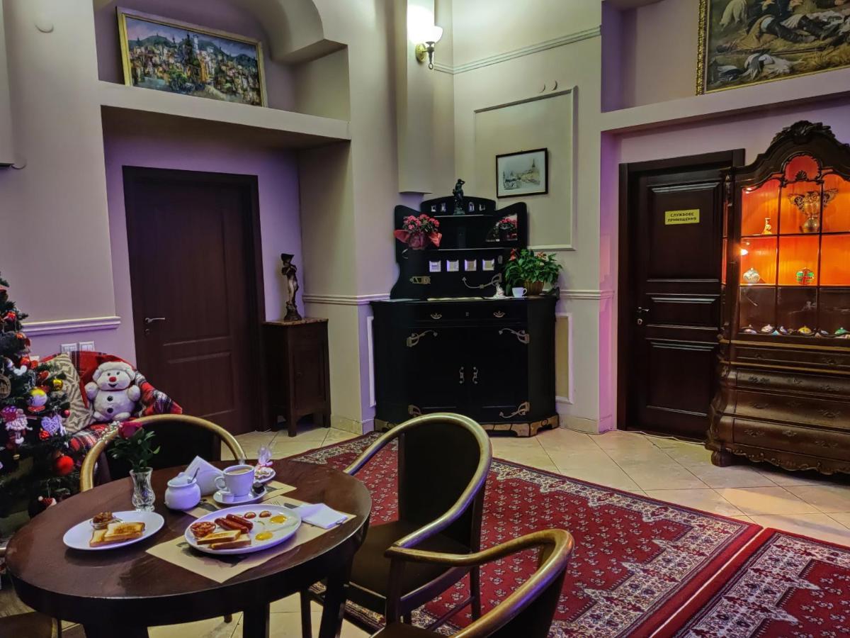 Chaplin Hotel Lviv Ngoại thất bức ảnh