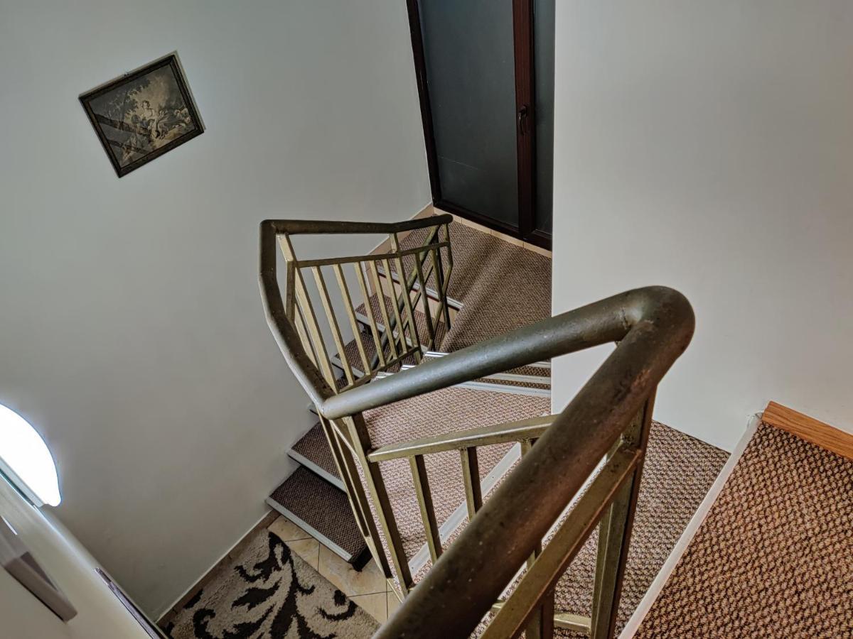 Chaplin Hotel Lviv Ngoại thất bức ảnh
