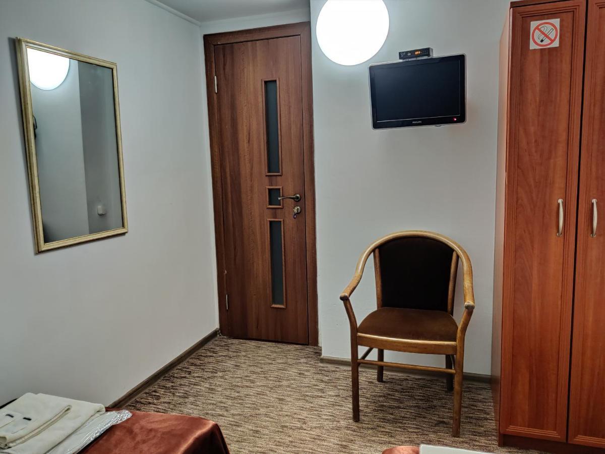 Chaplin Hotel Lviv Ngoại thất bức ảnh