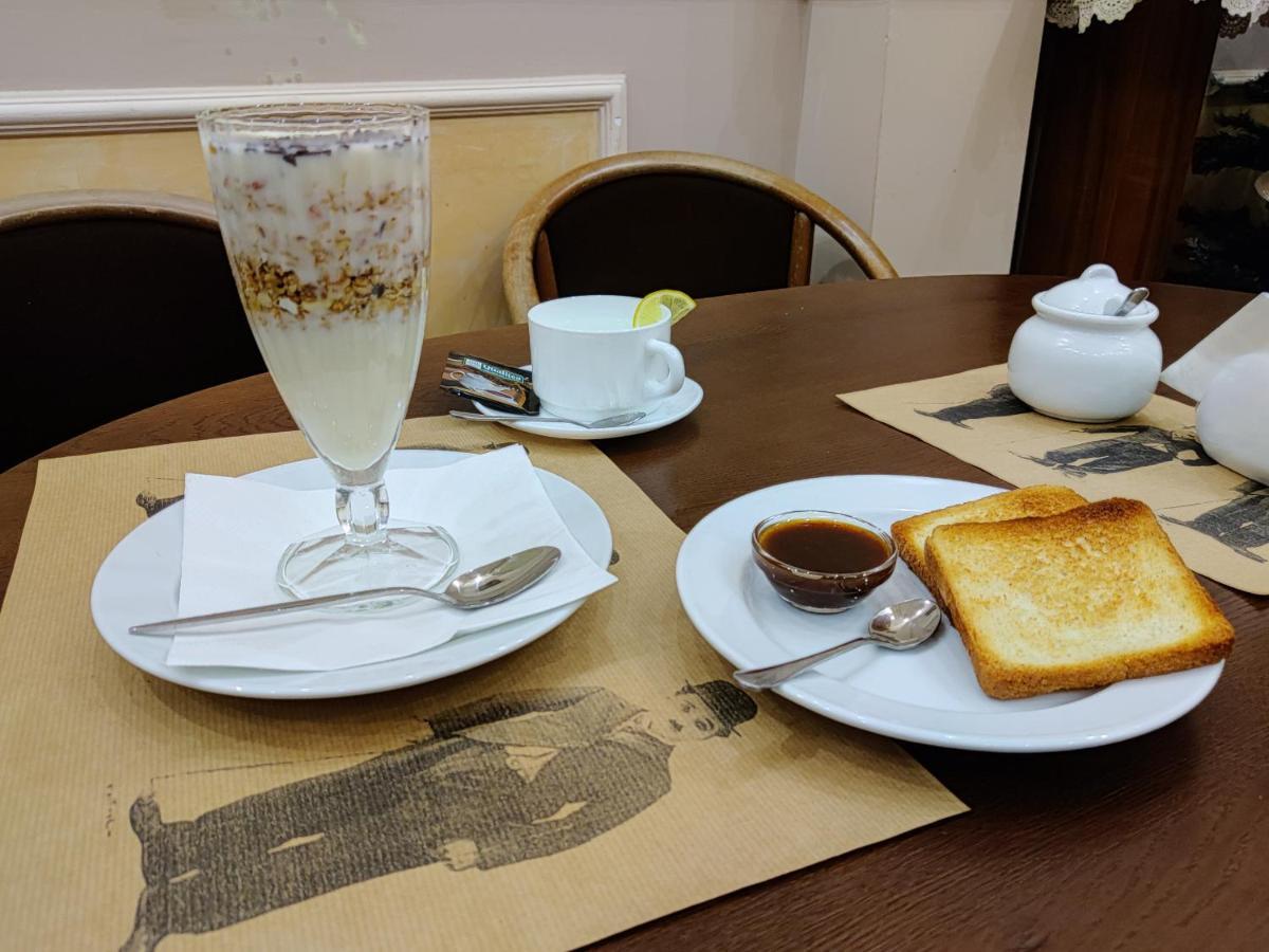 Chaplin Hotel Lviv Ngoại thất bức ảnh