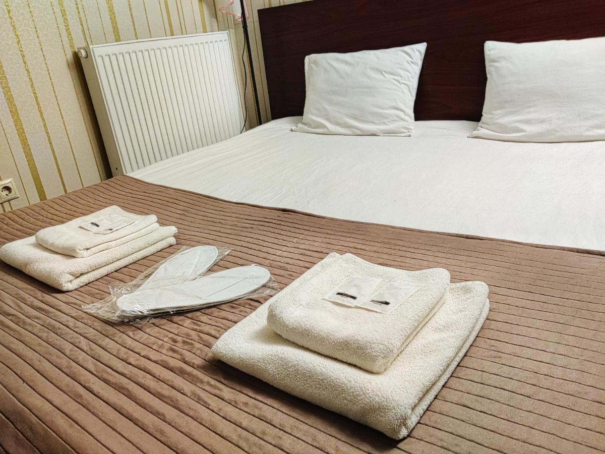 Chaplin Hotel Lviv Ngoại thất bức ảnh