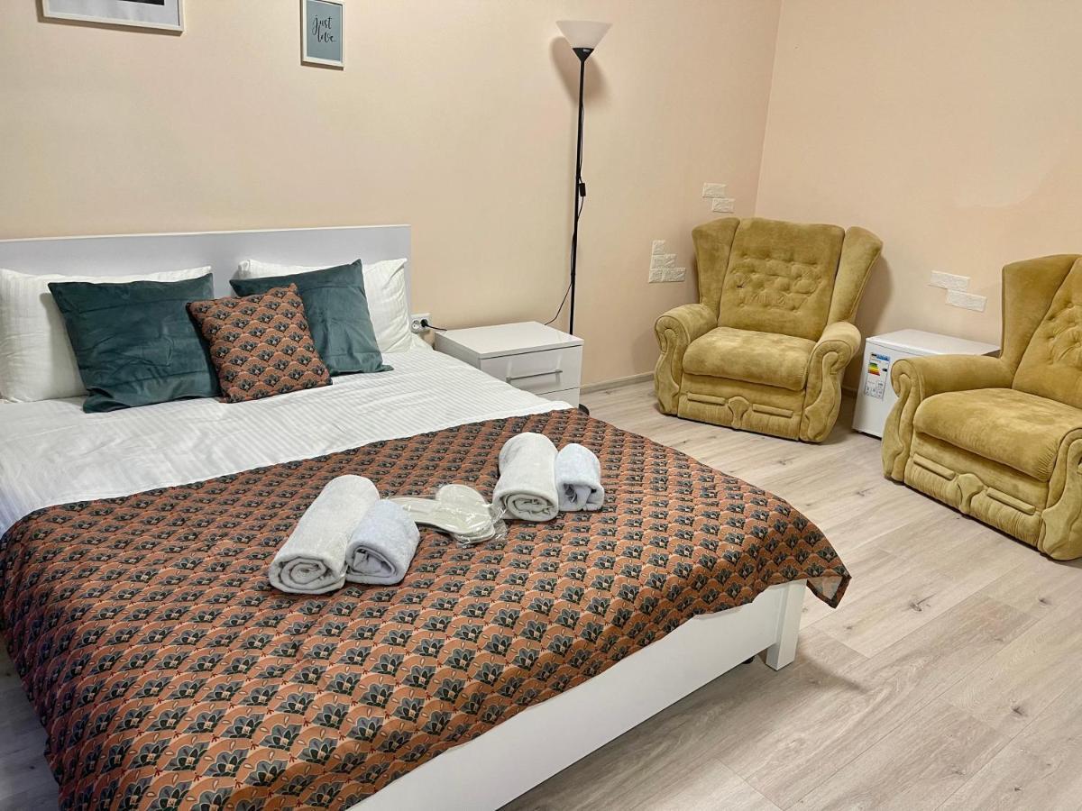 Chaplin Hotel Lviv Ngoại thất bức ảnh