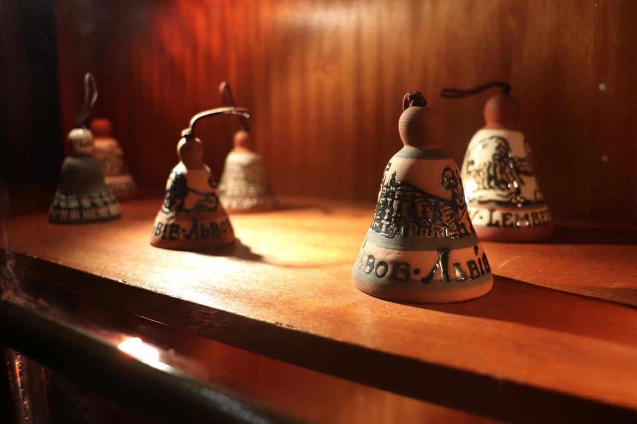 Chaplin Hotel Lviv Ngoại thất bức ảnh